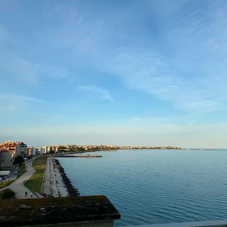 Sea View Апартамент Поморие